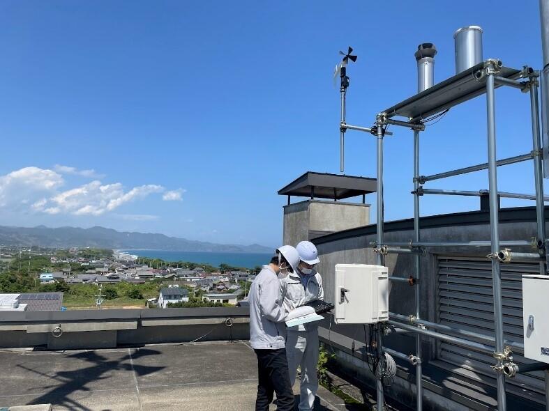 気象観測装置の動作確認の状況